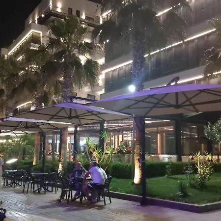 Anaema 3 شقة *